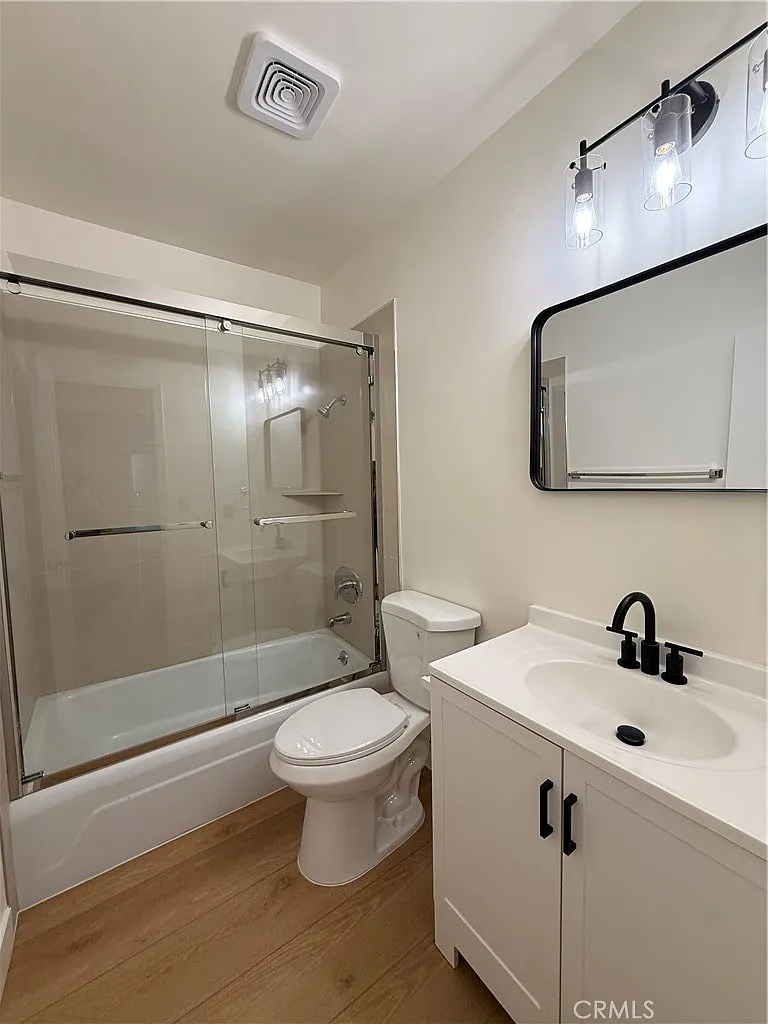1 bed, 650 sqft, $2,350 — Photo 4