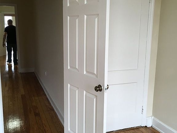2nd image of 3418 43rd St APT 3L