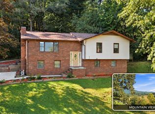 1006 Patton Rd, Franklin, NC 28734