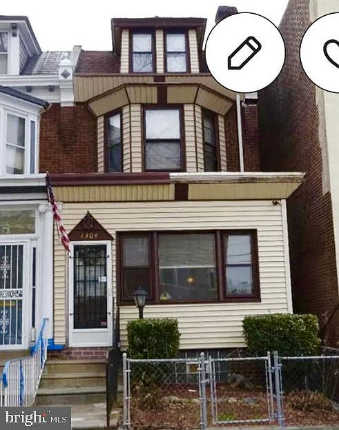 1st image of 2611 E Clearfield St