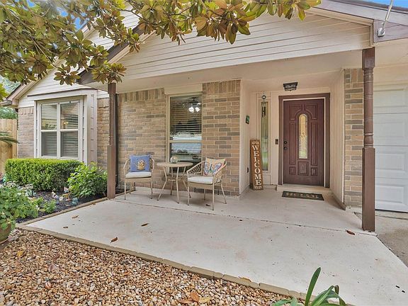 3rd image of 315 Thistlewood Ct