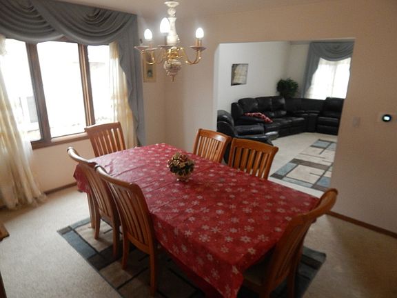 4th image of 9138 178th St