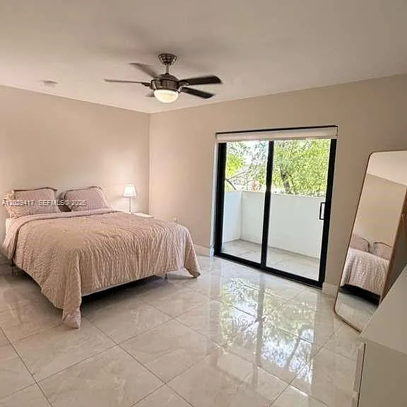 800 S Dixie Hwy #202 — Photo 25