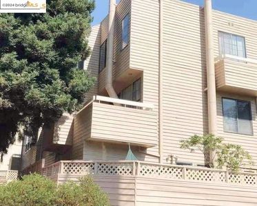 2501 Dana St APT 5, Berkeley, CA, 94704