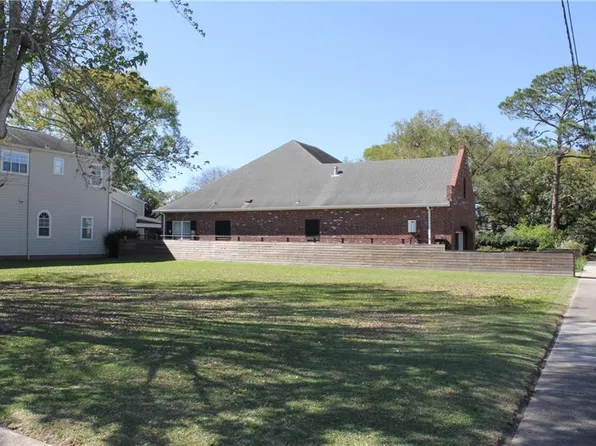 11th St, Gretna, LA 70053