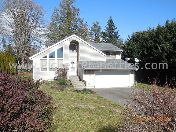 2nd image of 4006 Holly Park Dr NW