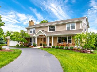 1625 Foxhill Pl, Darien, IL