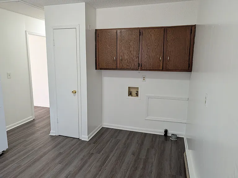 1125 Campbell St — Photo 5