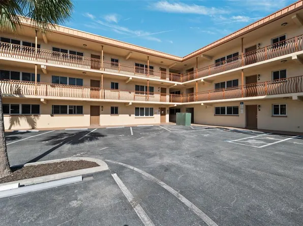 10265 Gulf Blvd #A-203, Treasure Island, FL 33706