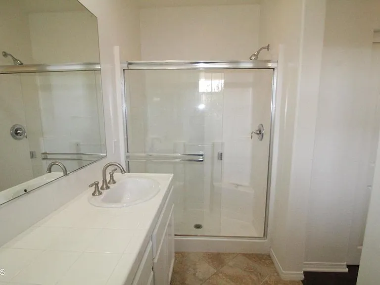 3139 Lisbon Ln — Photo 32