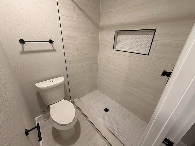 16603 Sentinel Dr — Photo 5