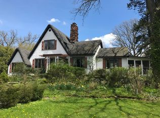 1117 Crofton Ave N, Highland Park, IL