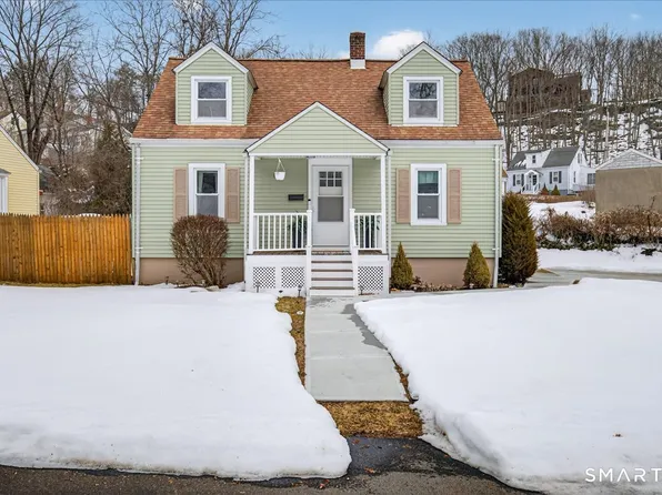 15 Evelyn Road, Derby, CT 06418