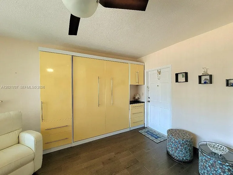 322 Harding St #B101 — Photo 6