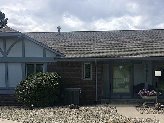 2nd image of 1041 Fairway Dr APT 6