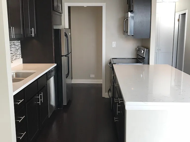 1460 Sandburg St #2401 — Photo 3