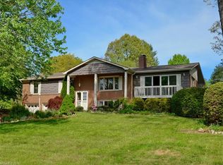 1 Dover Ln, Hendersonville, NC 28739