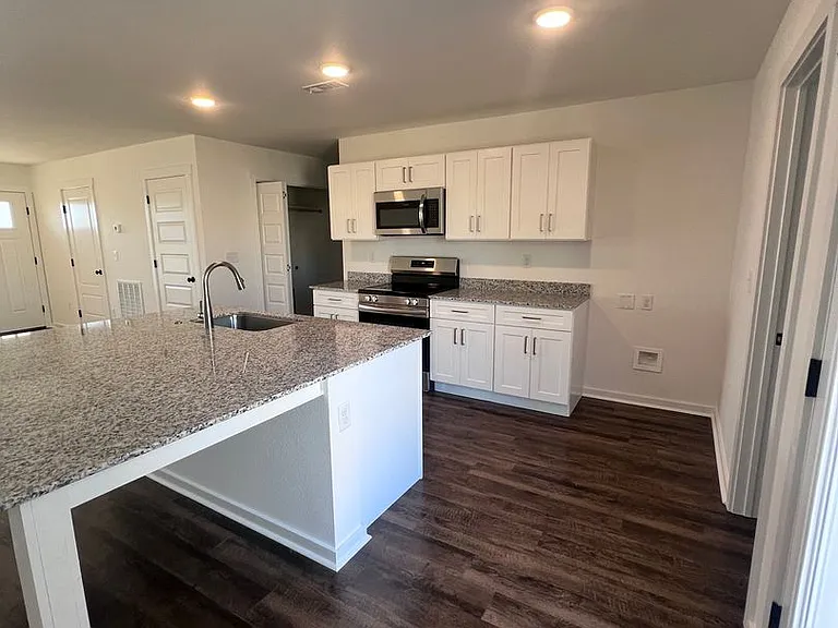 309 Eagle Edge Ave — Photo 8