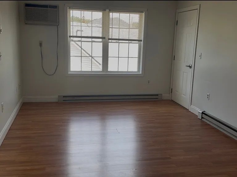 13 Pezzullo St #4 — Photo 3