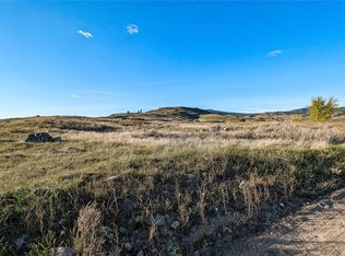 174 Round Up Rd, Oroville, WA 98844
