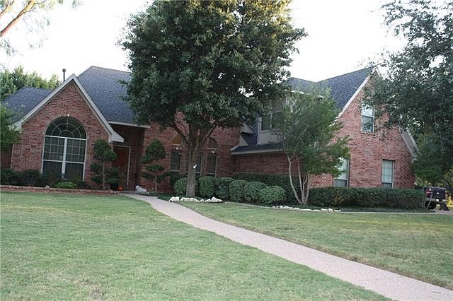 1st image of 14 Turnberry Cir