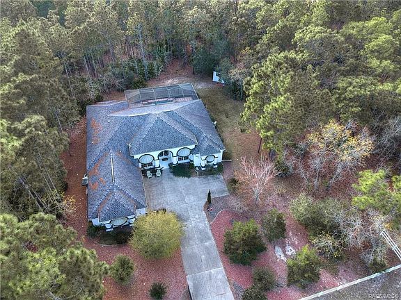 3rd image of 5826 N Calico Dr