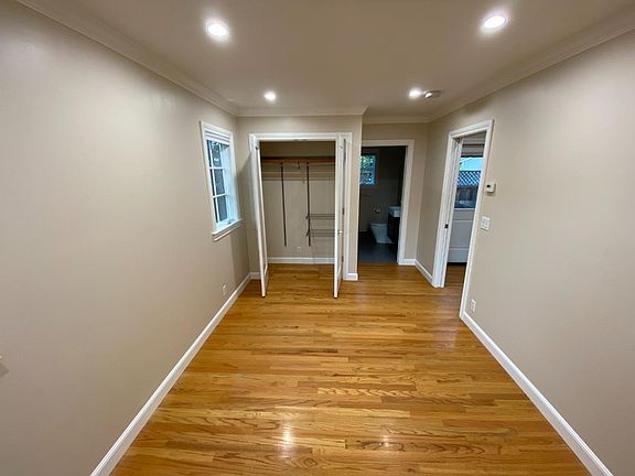 5th image of 1923 Jefferson Ave #B