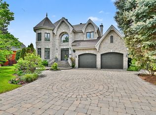 9 Rue Damboise, Blainville, QC J7B1Y1