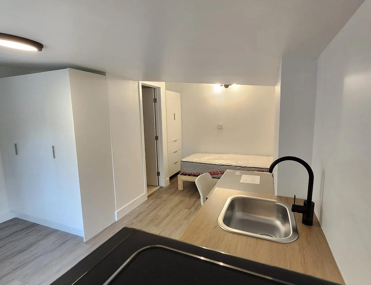 Studio, 260 sqft, $1,280 — Photo 4
