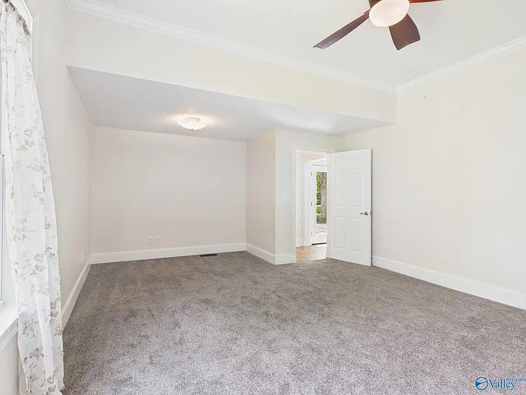 501 Prospect Dr SE — Photo 19