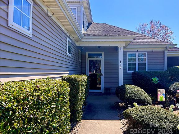 4th image of 2330 Loch Stone Dr