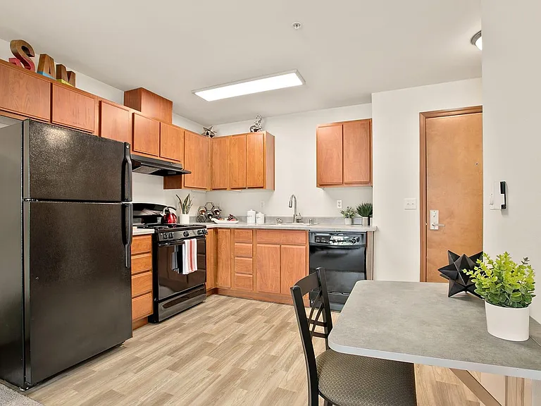 Victoria Park Senior Living Apartments — Photo 7