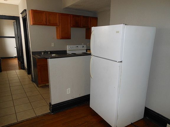 4th image of 4045 Meramec St APT 2W