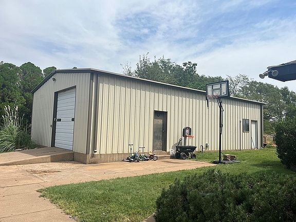 5th image of 1119 N Ll And G Ave