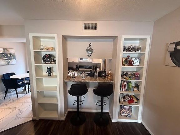 5th image of 6111 Beverly Hill St #35