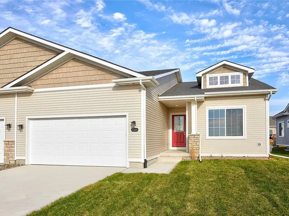 9069 Mockingbird Dr, West Des Moines, IA 50266