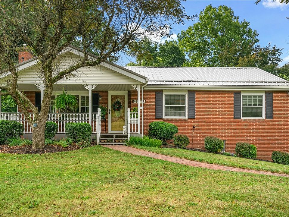 1st image of 2990 Chautauqua Dr