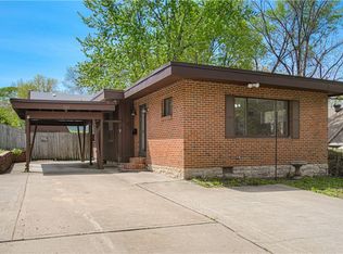 1211 W Waldo Ave, Independence, MO 64050