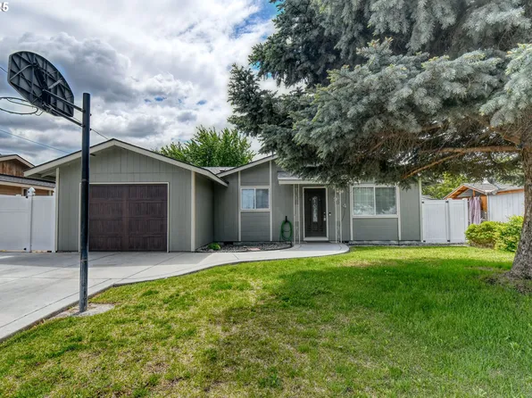 914 E Ridgeway Ave, Hermiston, OR 97838
