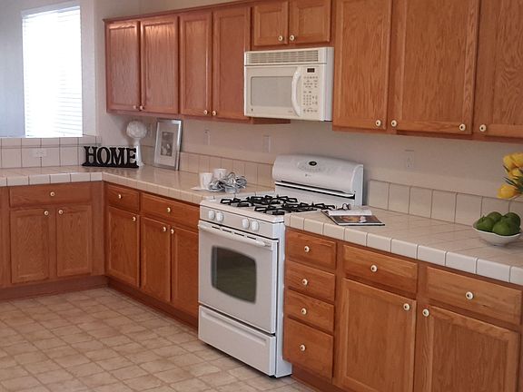 5th image of 1243 Tiger Lily Ln