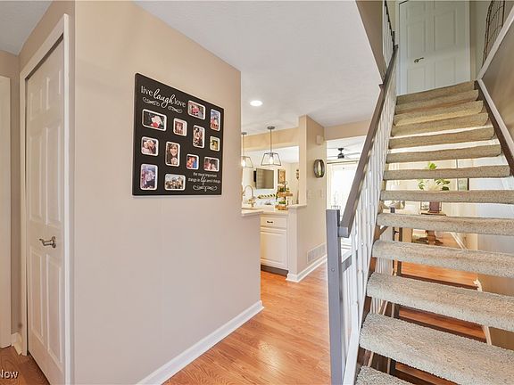 5th image of 19383 Puritas Ave