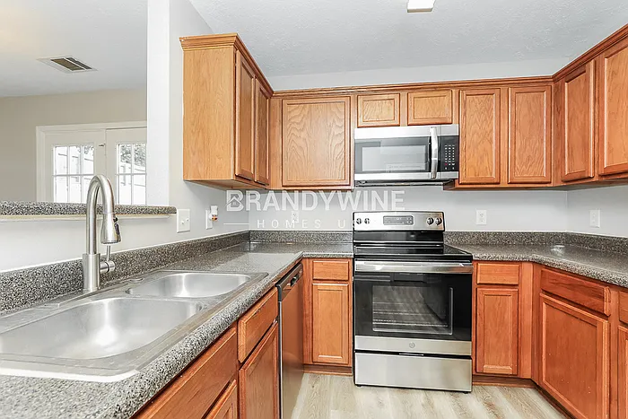 701 Holland Ridge Dr — Photo 8