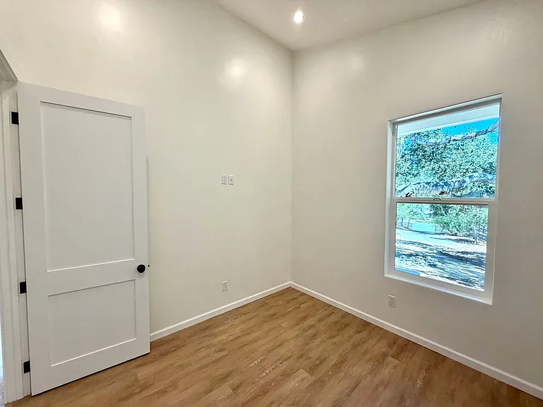 23510 Cava Cir #A — Photo 24