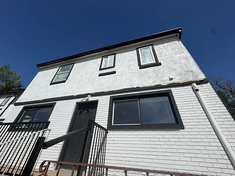 2560 Adams Ave — Photo 13