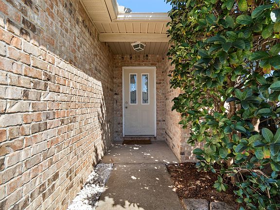 4th image of 7978 Herzog Ct