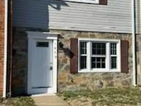 1609 Meadow Dr, Fredericksburg, VA 22405