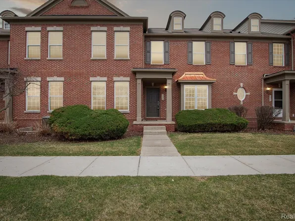 1902 Paddock Ln, Canton, MI 48188