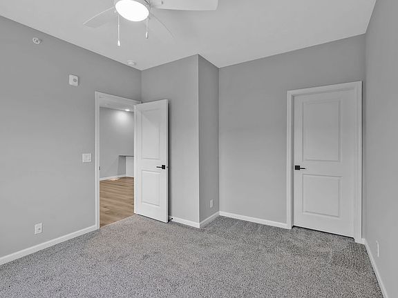 5th image of 18689 Oakmont Dr #18659-209