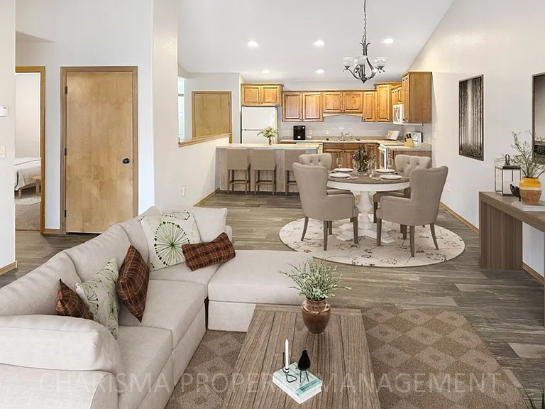 5505 W Rebecca St — Photo 1