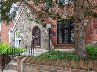 13013 224th St, Springfield Gardens, NY 11413